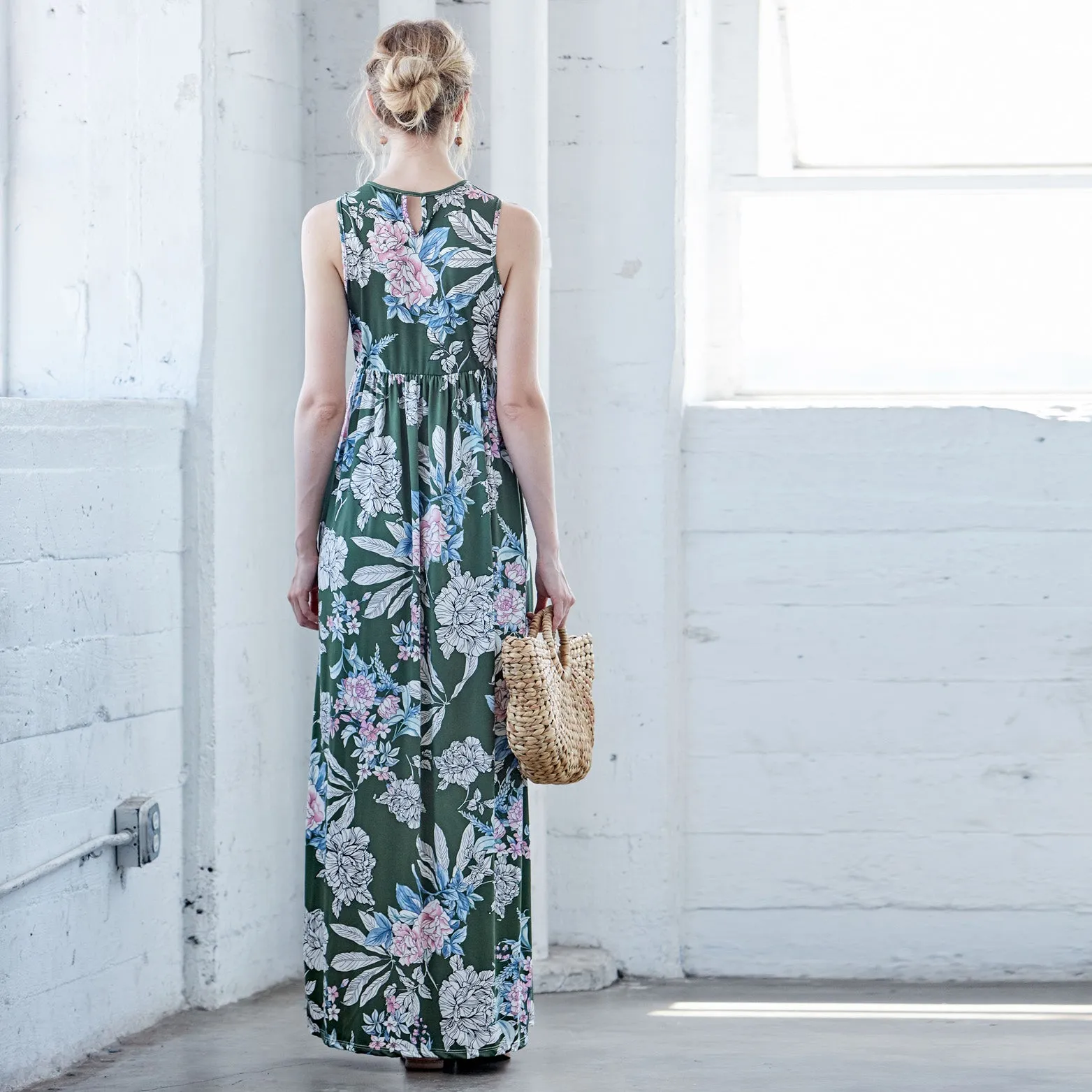 Botanical Retreat Sleeveless Maxi Dress