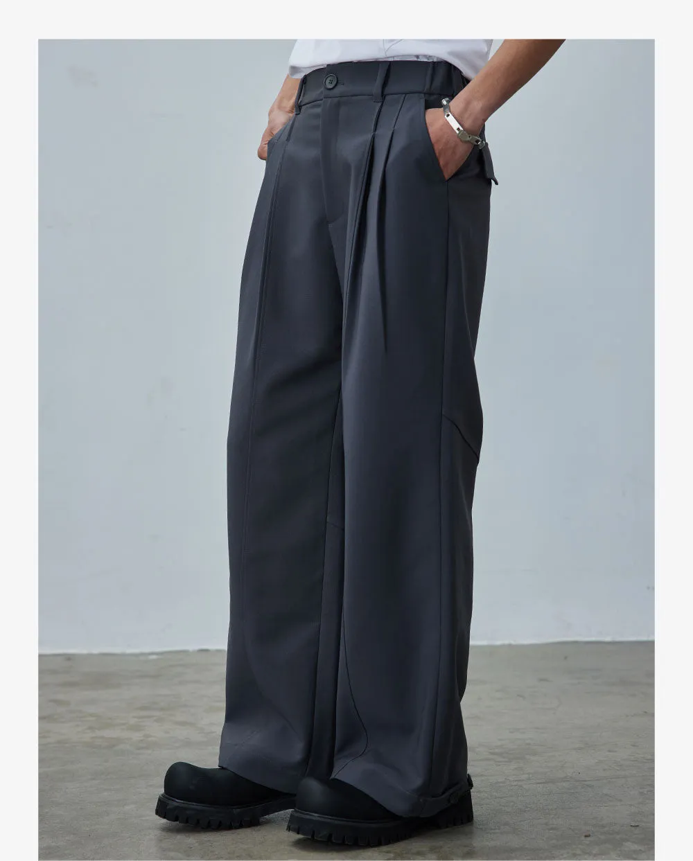 Double-pleated casual pants