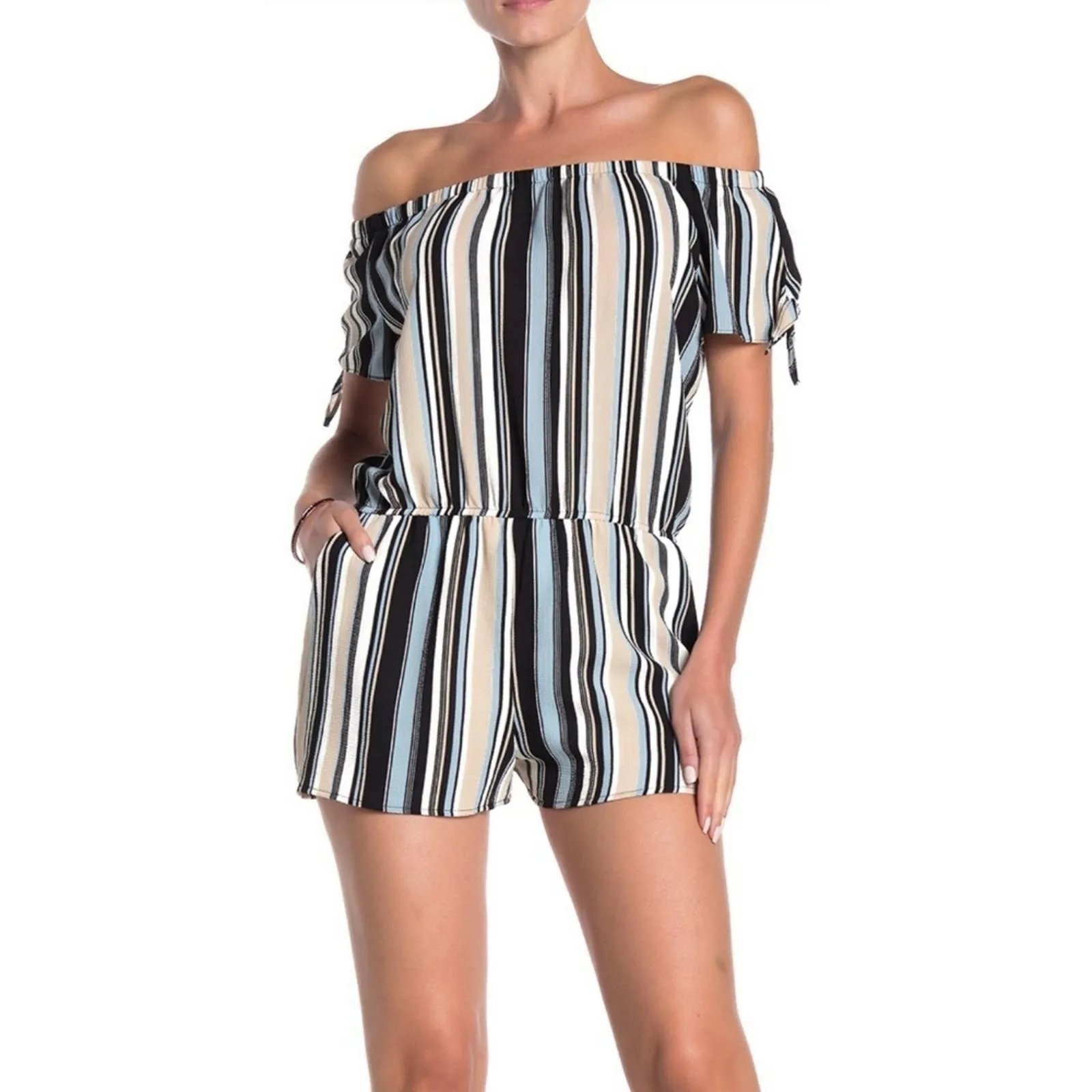 Love...Ady Stripe Tie Sleeve Romper Medium