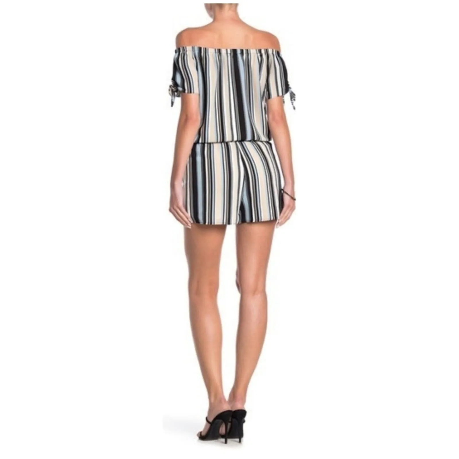 Love...Ady Stripe Tie Sleeve Romper Medium