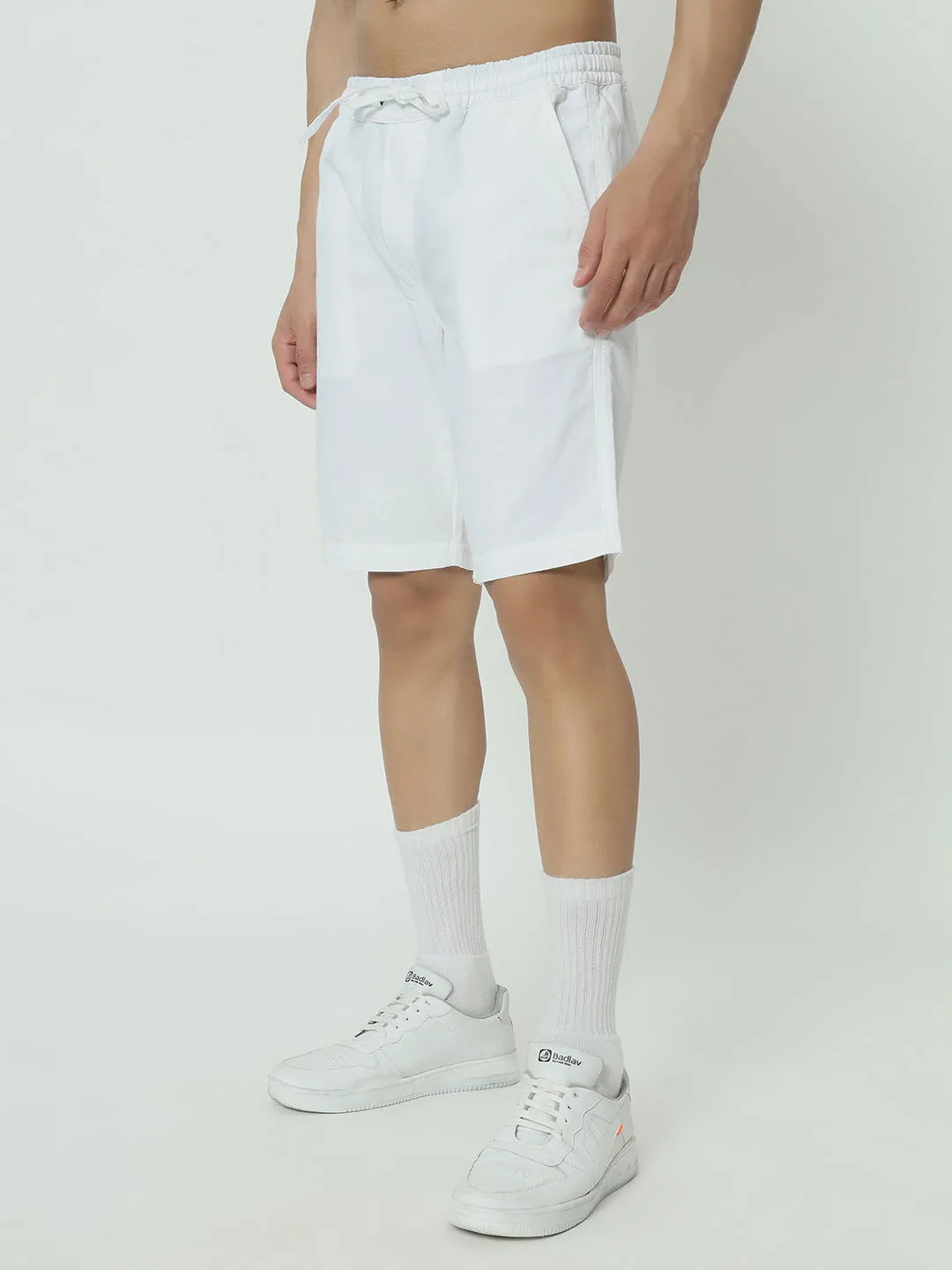 SAINTJONES -PURE WHITE LINEN SHORTS