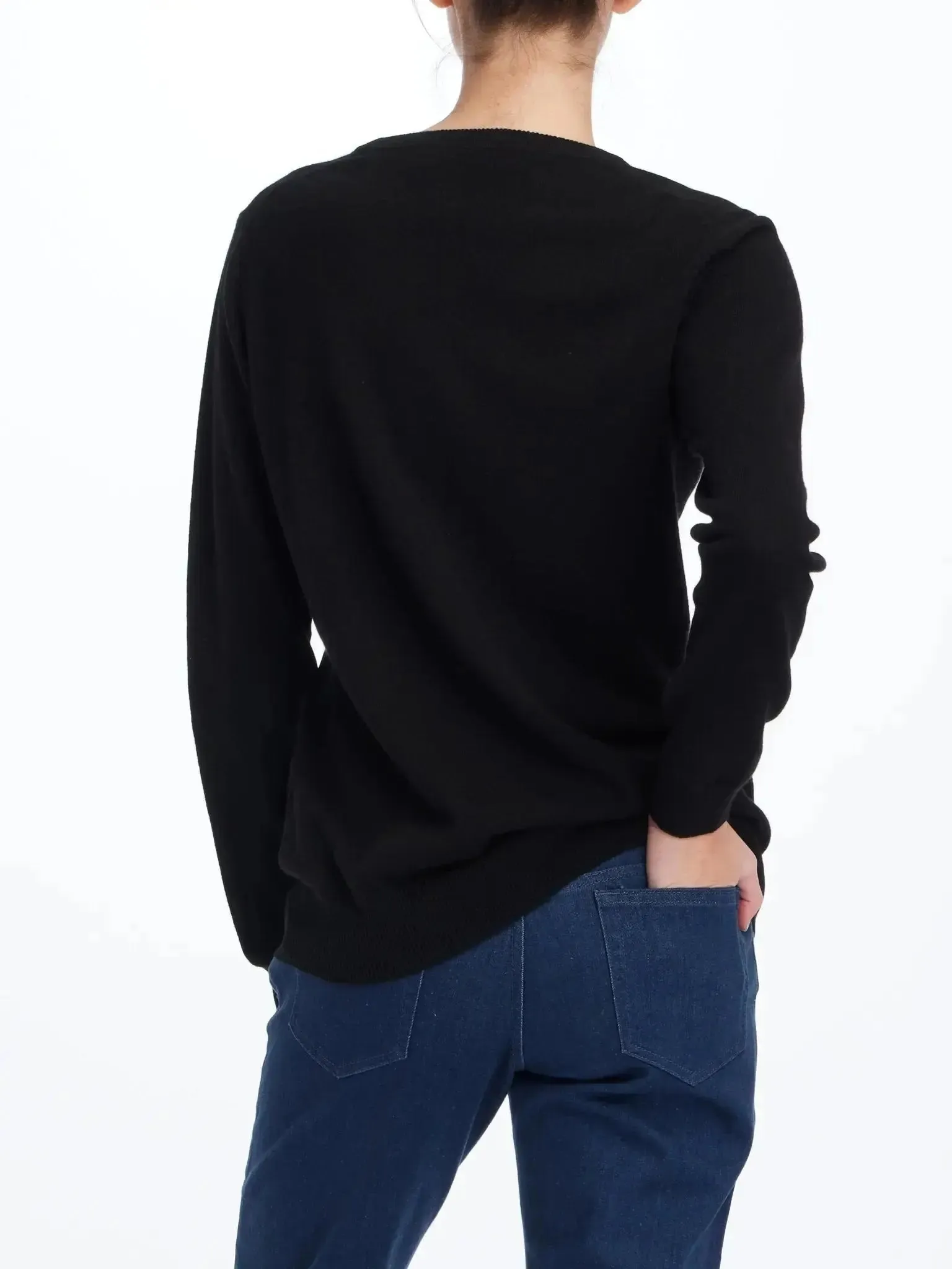 Women's Cashmere V-Neck Sweater In Black